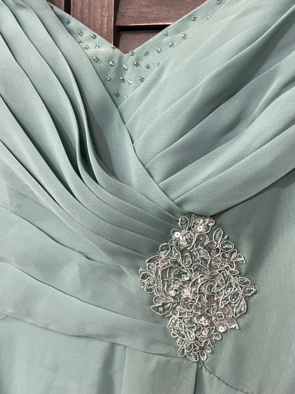 NWT Mint Green Chiffon Hi-Low Dress | Beaded Waist Formal Mother of the Bride - Picture 5 of 12